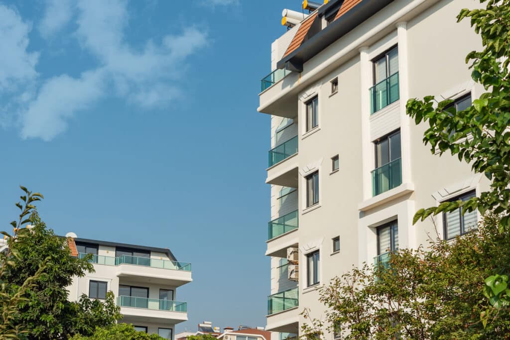 Beautiful condo with balconies